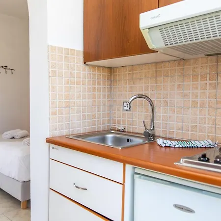 Tolakis * Плака